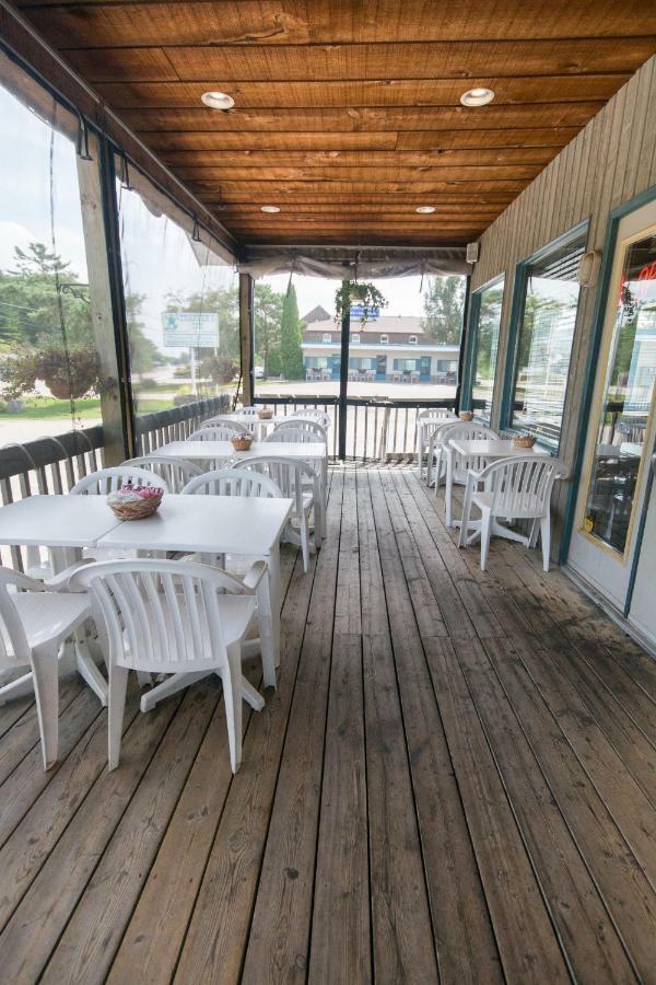 Trapper'S Choice Inn & Restaurant Parry Sound Exterior foto